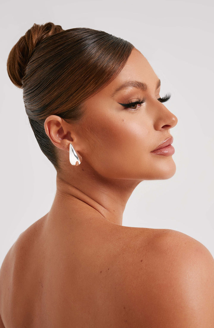 ✨ Fayth | Silver Droplet Earrings